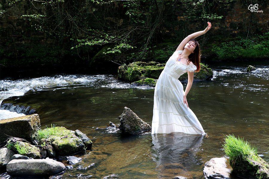 Belle Eve gallery photograph 2